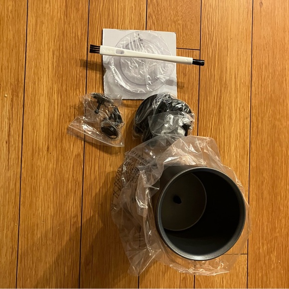 Milk Frother, 4 in 1 Electric Milk Frother and Steamer. BRAND NEW - Picture 8 of 14